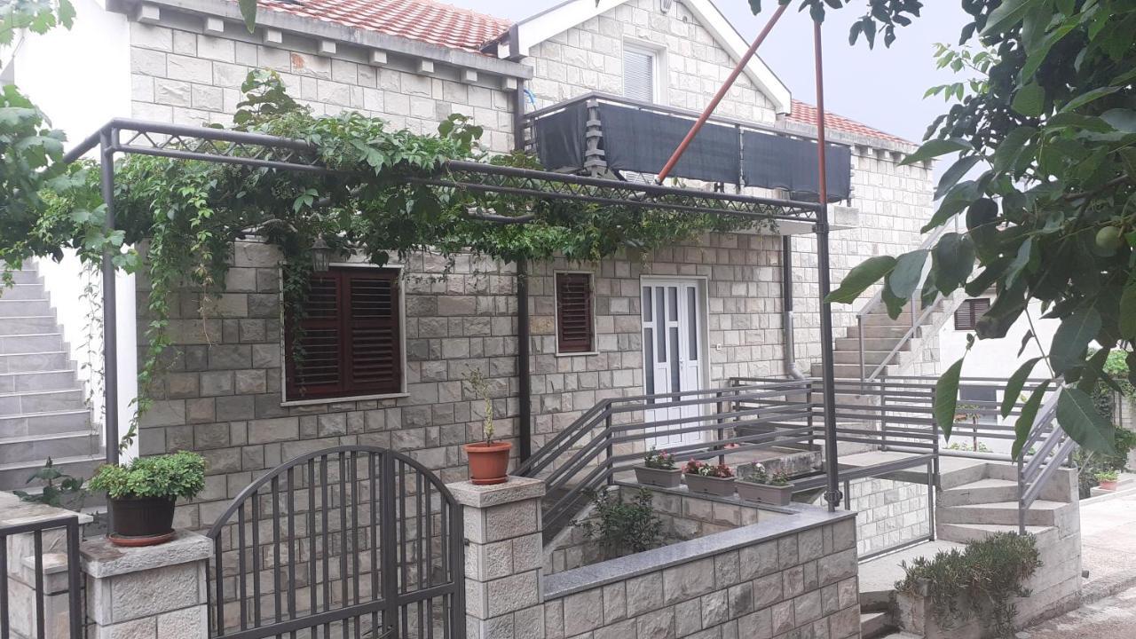 Apartment Iva Trebinje Exterior foto